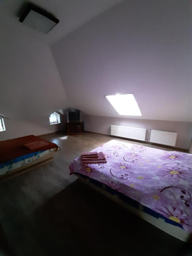 Guest House Czarnomorsk Zewnętrze zdjęcie
