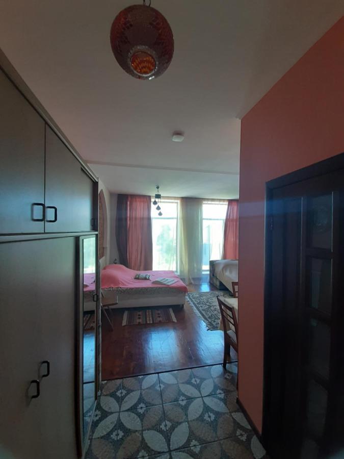Guest House Czarnomorsk Zewnętrze zdjęcie