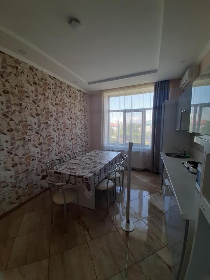 Guest House Czarnomorsk Zewnętrze zdjęcie