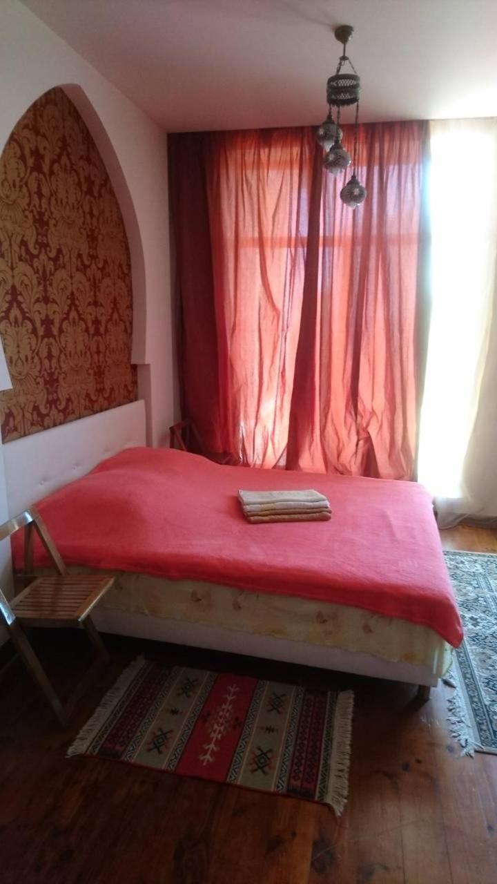 Guest House Czarnomorsk Zewnętrze zdjęcie