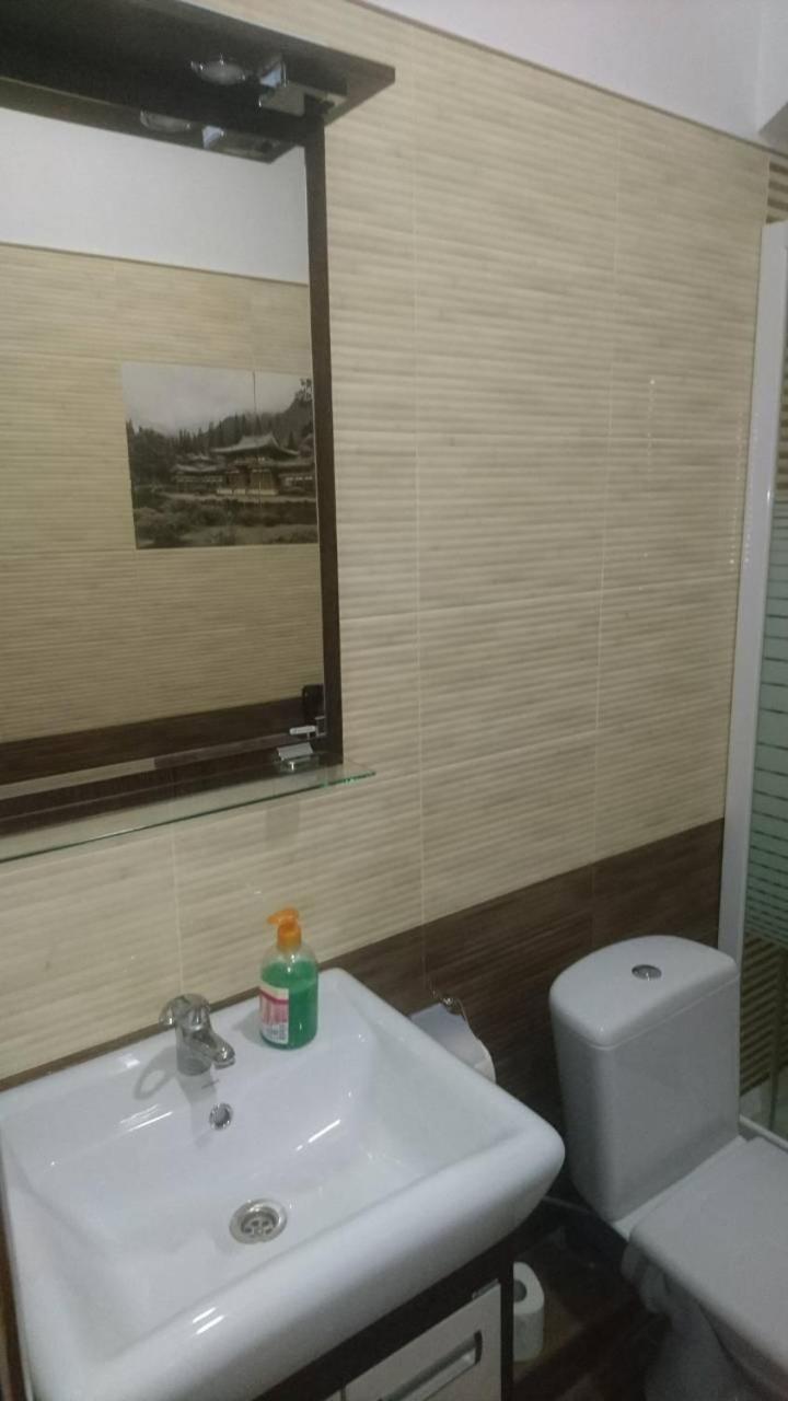 Guest House Czarnomorsk Zewnętrze zdjęcie